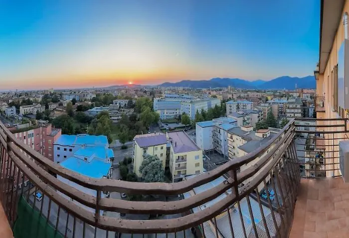 公寓 Attici Alba E Tramonto Ospedale E Vista *