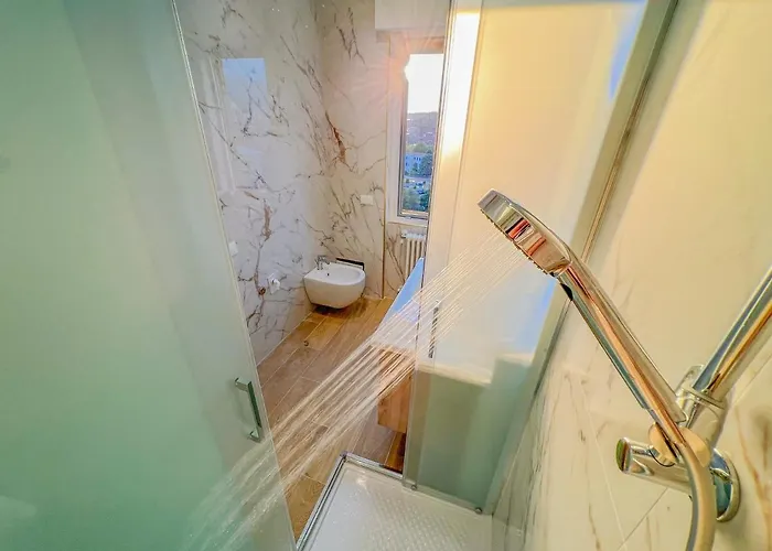 Attici Alba E Tramonto Ospedale E Vista 公寓 布雷西亚