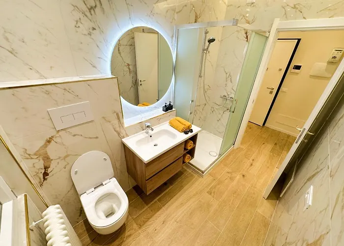 Attici Alba E Tramonto Ospedale E Vista 布雷西亚