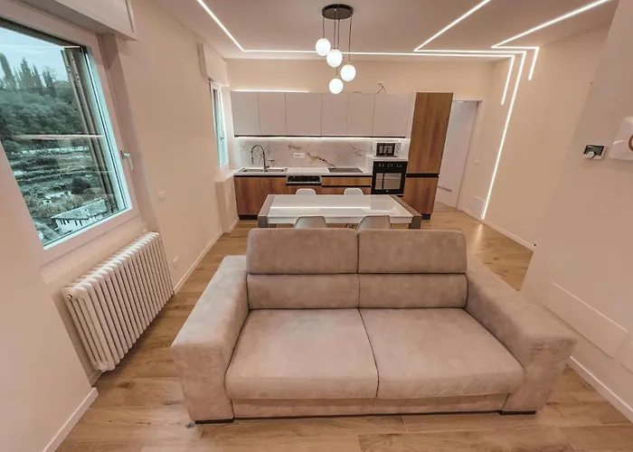 Attici Alba E Tramonto Ospedale E Vista